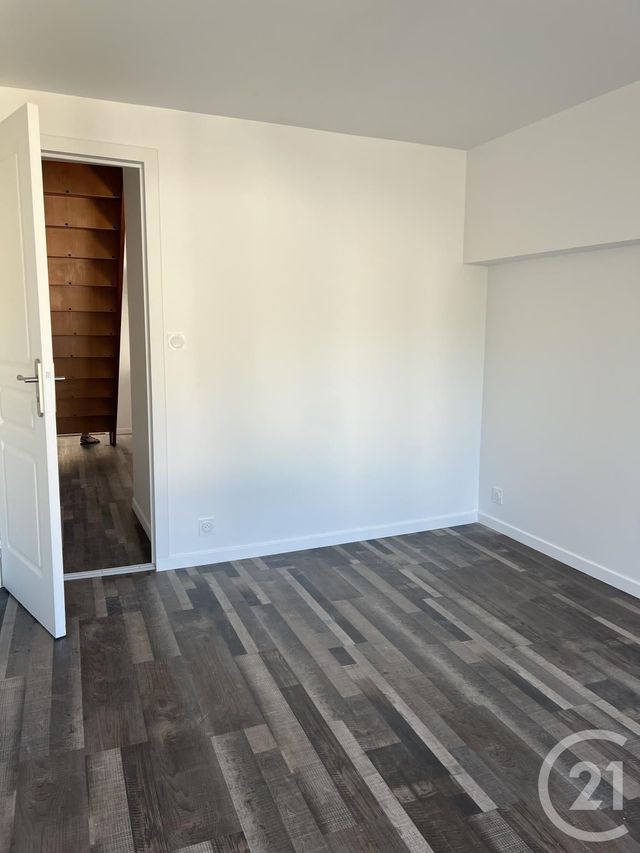 Appartement 2 pièces à louer - 2 pièces - 32.58 m2 - AVON - 77 - ILE-DE-FRANCE - Century 21 Agence Babut