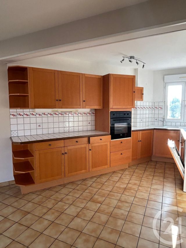 Appartement 3 pièces à louer - 3 pièces - 66.89 m2 - AVON - 77 - ILE-DE-FRANCE - Century 21 Agence Babut