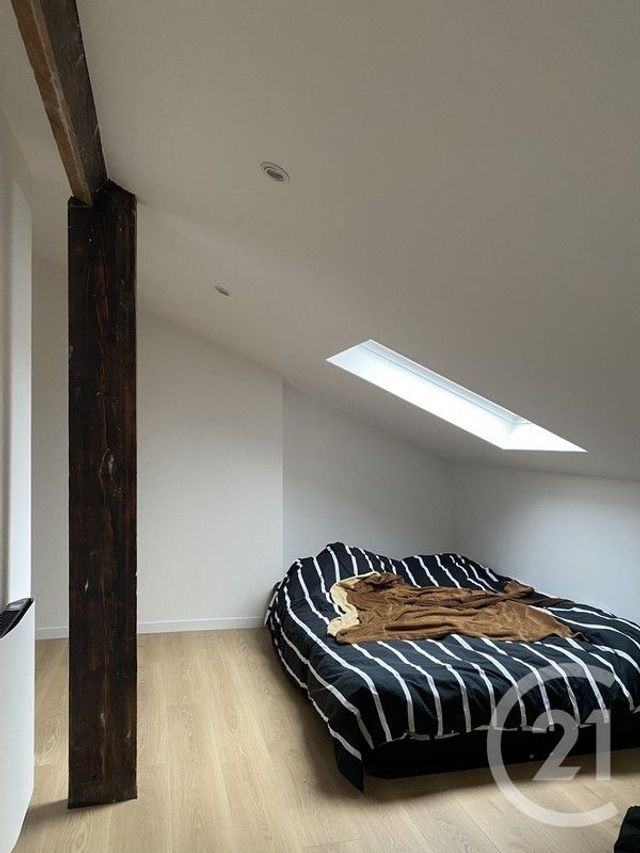 Appartement 3 pièces à louer - 3 pièces - 52.66 m2 - FONTAINEBLEAU - 77 - ILE-DE-FRANCE - Century 21 Agence Babut