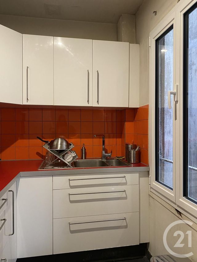 Appartement 3 pièces à louer - 3 pièces - 52.66 m2 - FONTAINEBLEAU - 77 - ILE-DE-FRANCE - Century 21 Agence Babut