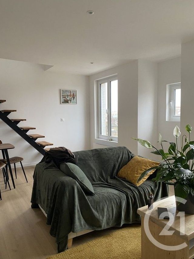Appartement 3 pièces à louer - 3 pièces - 52.66 m2 - FONTAINEBLEAU - 77 - ILE-DE-FRANCE - Century 21 Agence Babut