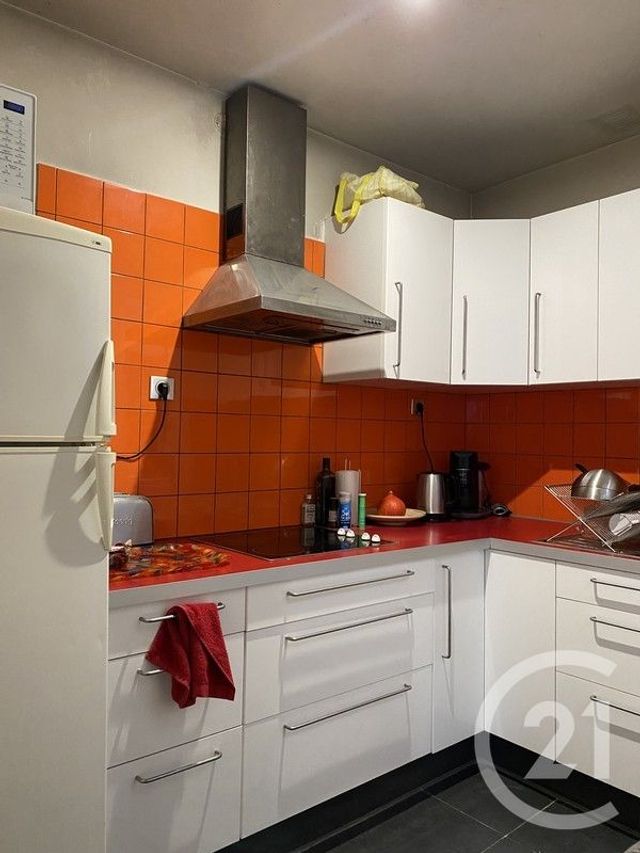 Appartement 3 pièces à louer - 3 pièces - 52.66 m2 - FONTAINEBLEAU - 77 - ILE-DE-FRANCE - Century 21 Agence Babut