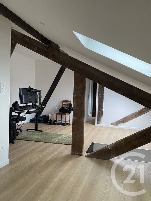 Appartement 3 pièces à louer - 3 pièces - 52.66 m2 - FONTAINEBLEAU - 77 - ILE-DE-FRANCE - Century 21 Agence Babut