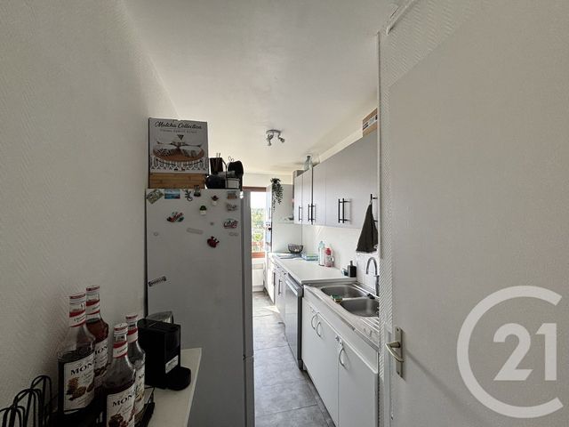 Appartement 3 pièces à louer - 3 pièces - 68.52 m2 - AVON - 77 - ILE-DE-FRANCE - Century 21 Agence Babut