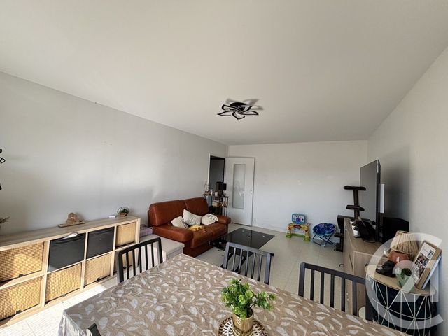Appartement 3 pièces à louer - 3 pièces - 68.52 m2 - AVON - 77 - ILE-DE-FRANCE - Century 21 Agence Babut