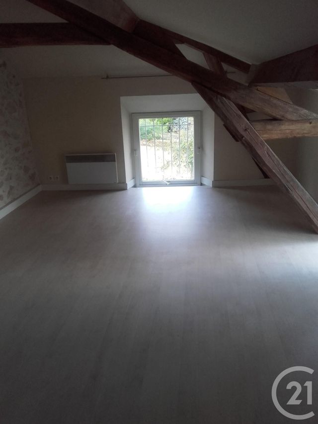 Appartement Studio à louer - 1 pièce - 23.52 m2 - THOMERY - 77 - ILE-DE-FRANCE - Century 21 Agence Babut