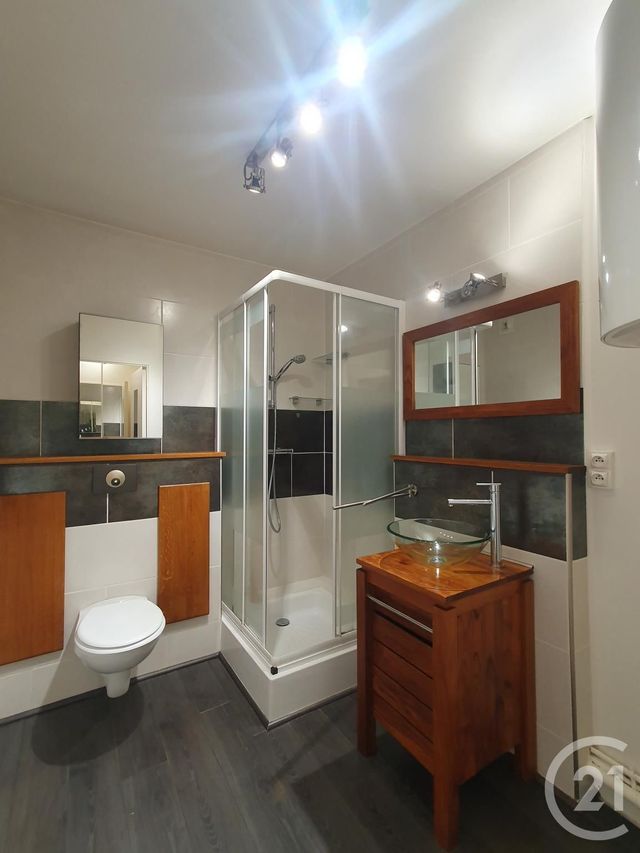Appartement Studio à louer - 1 pièce - 28.7 m2 - FONTAINEBLEAU - 77 - ILE-DE-FRANCE - Century 21 Agence Babut