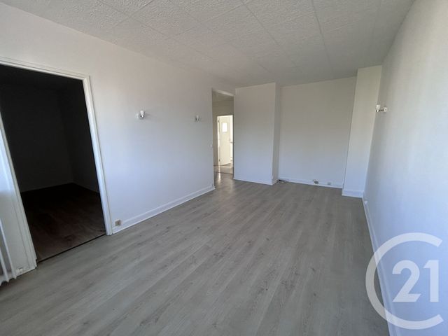 Appartement 3 pièces à louer - 3 pièces - 49.98 m2 - AVON - 77 - ILE-DE-FRANCE - Century 21 Agence Babut