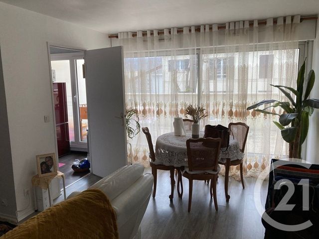 Appartement 2 pièces à louer - 2 pièces - 48.54 m2 - AVON - 77 - ILE-DE-FRANCE - Century 21 Agence Babut