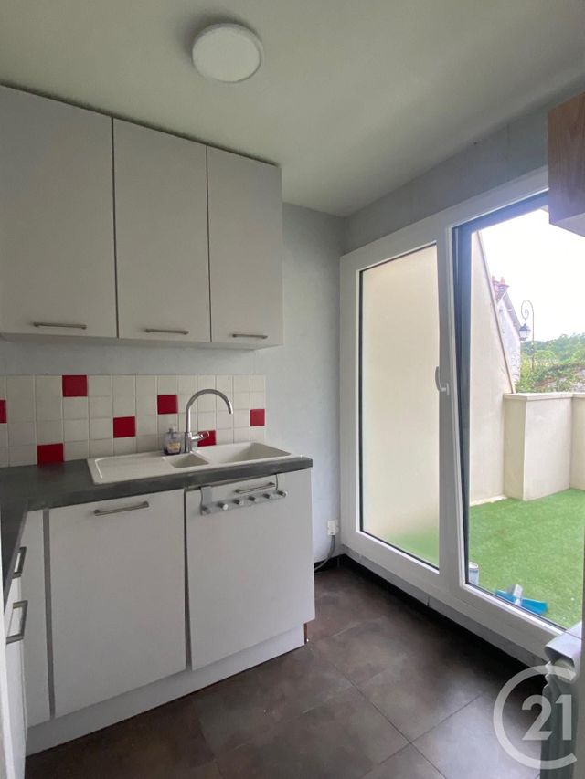 Appartement 2 pièces à louer - 2 pièces - 48.54 m2 - AVON - 77 - ILE-DE-FRANCE - Century 21 Agence Babut