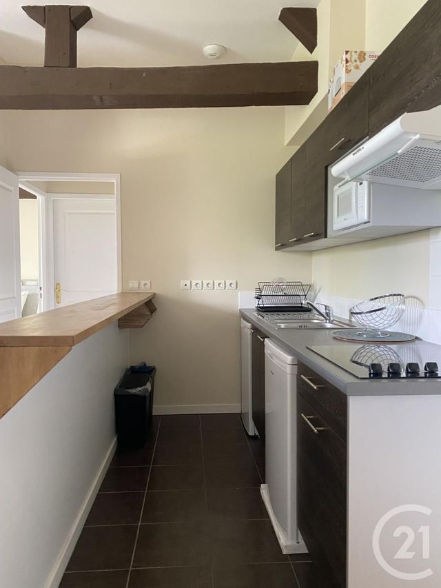 Appartement 2 pièces à louer - 2 pièces - 38.22 m2 - FONTAINEBLEAU - 77 - ILE-DE-FRANCE - Century 21 Agence Babut
