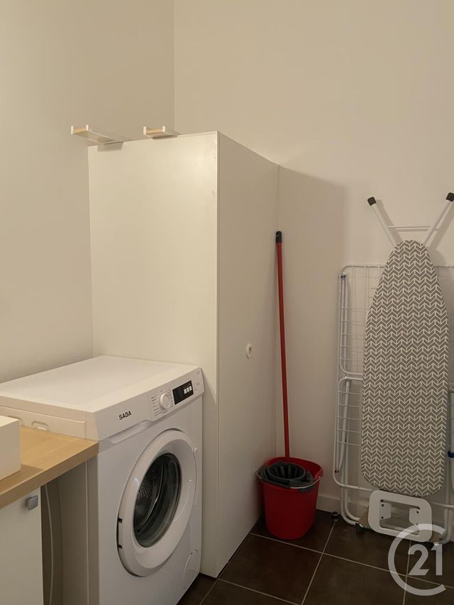 Appartement 2 pièces à louer - 2 pièces - 38.22 m2 - FONTAINEBLEAU - 77 - ILE-DE-FRANCE - Century 21 Agence Babut