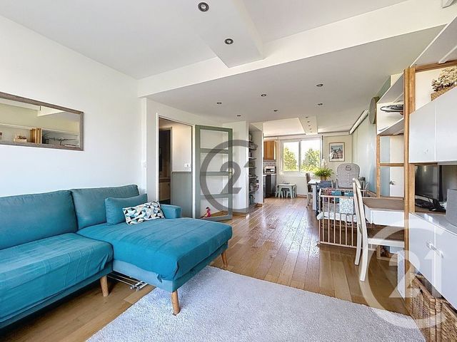 Appartement 5 pieces à louer - 5 pièces - 80.8 m2 - FONTAINEBLEAU - 77 - ILE-DE-FRANCE - Century 21 Agence Babut