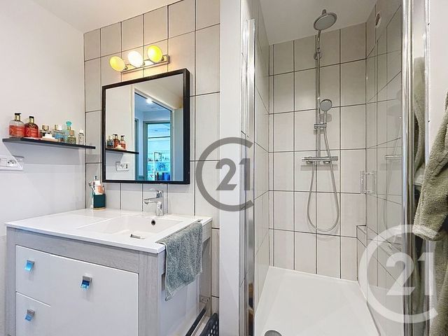 Appartement 5 pieces à louer - 5 pièces - 80.8 m2 - FONTAINEBLEAU - 77 - ILE-DE-FRANCE - Century 21 Agence Babut