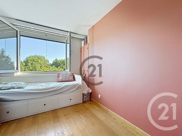 Appartement 5 pieces à louer - 5 pièces - 80.8 m2 - FONTAINEBLEAU - 77 - ILE-DE-FRANCE - Century 21 Agence Babut