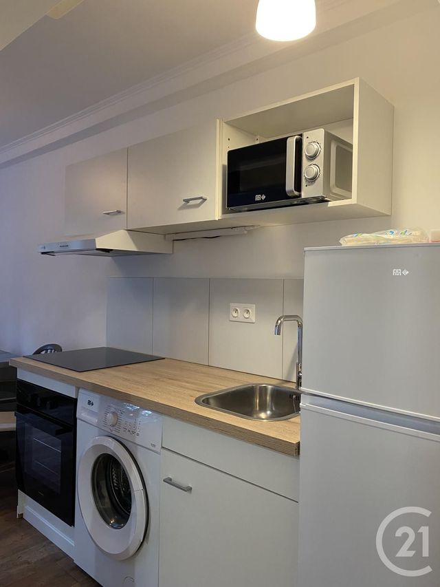 Appartement Studio à louer - 1 pièce - 20.93 m2 - FONTAINEBLEAU - 77 - ILE-DE-FRANCE - Century 21 Agence Babut