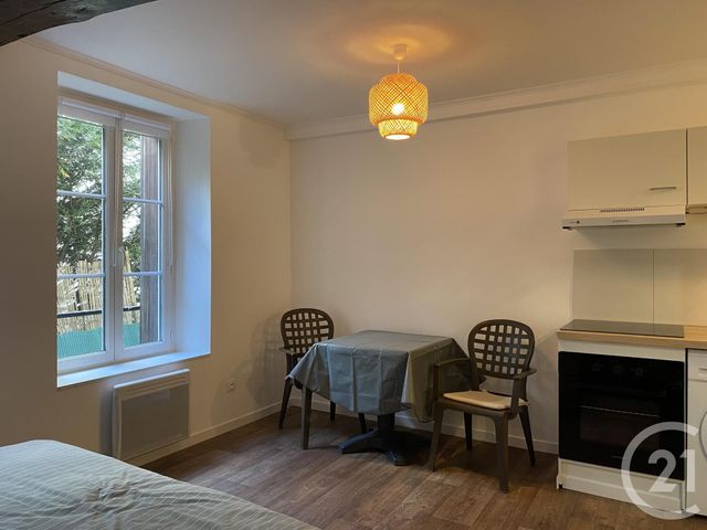 Appartement Studio à louer - 1 pièce - 20.93 m2 - FONTAINEBLEAU - 77 - ILE-DE-FRANCE - Century 21 Agence Babut