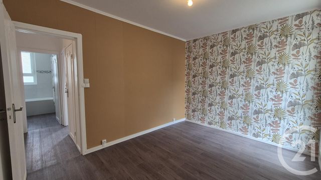 Appartement T3 à louer - 3 pièces - 61.46 m2 - AVON - 77 - ILE-DE-FRANCE - Century 21 Agence Babut