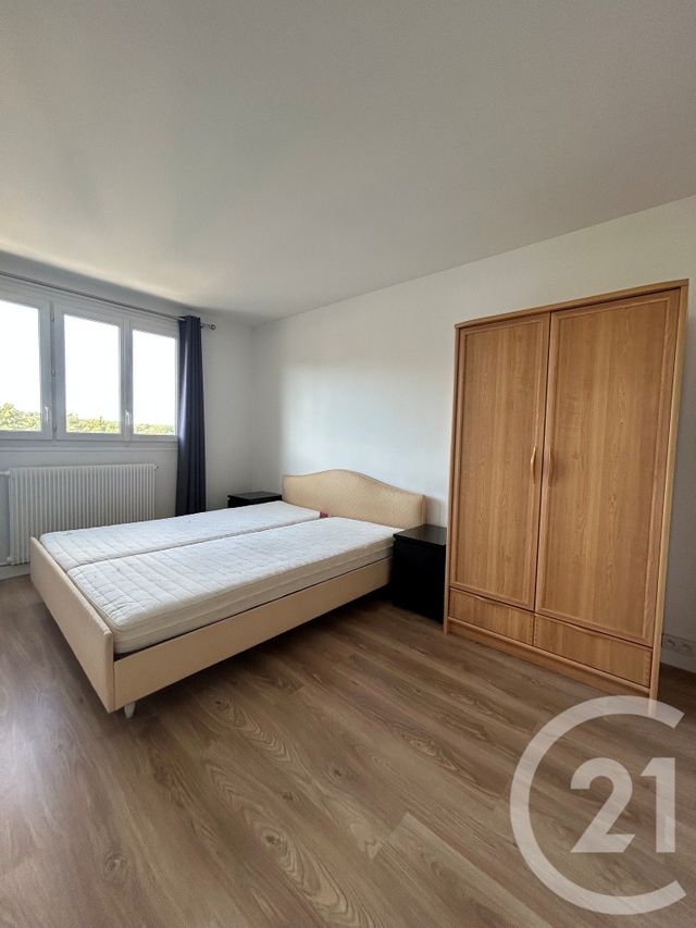 Appartement 4 pièces à louer - 4 pièces - 80.93 m2 - AVON - 77 - ILE-DE-FRANCE - Century 21 Agence Babut