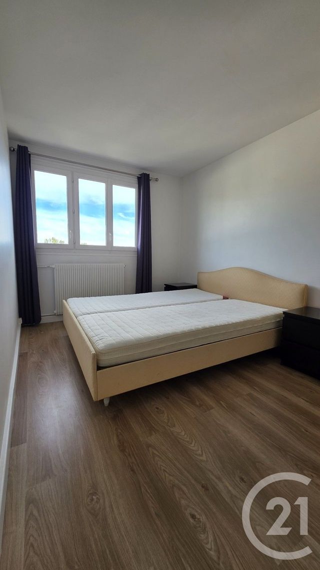 Appartement 4 pièces à louer - 4 pièces - 80.93 m2 - AVON - 77 - ILE-DE-FRANCE - Century 21 Agence Babut