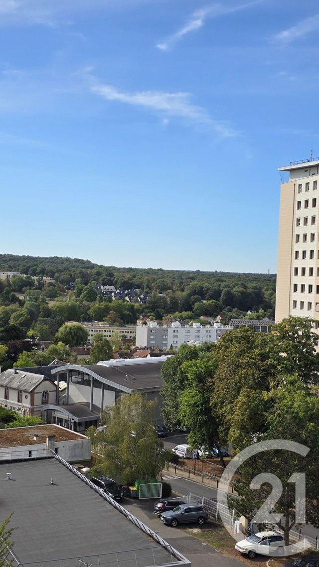 Appartement 4 pièces à louer - 4 pièces - 80.93 m2 - AVON - 77 - ILE-DE-FRANCE - Century 21 Agence Babut