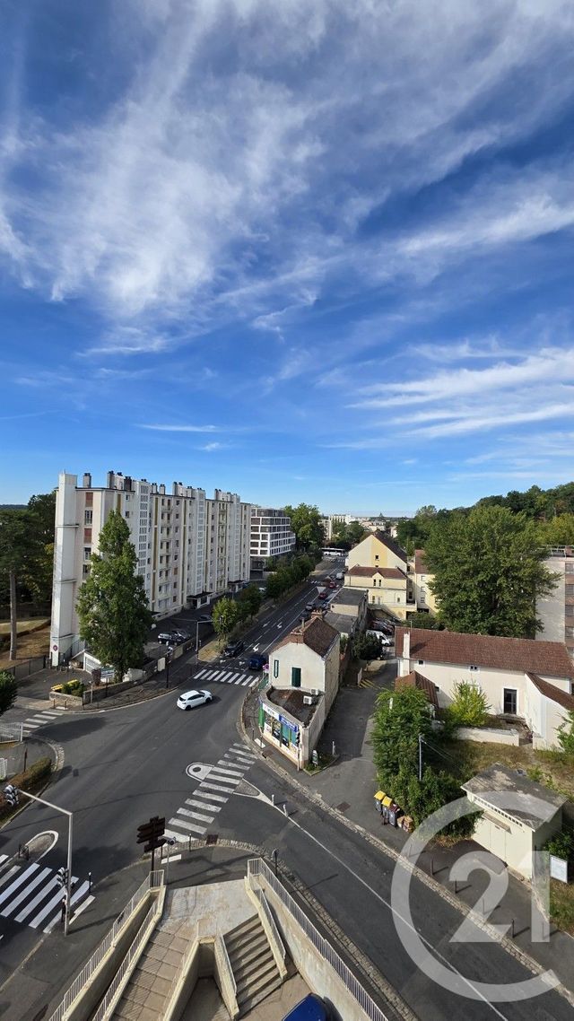Appartement 4 pièces à louer - 4 pièces - 80.93 m2 - AVON - 77 - ILE-DE-FRANCE - Century 21 Agence Babut