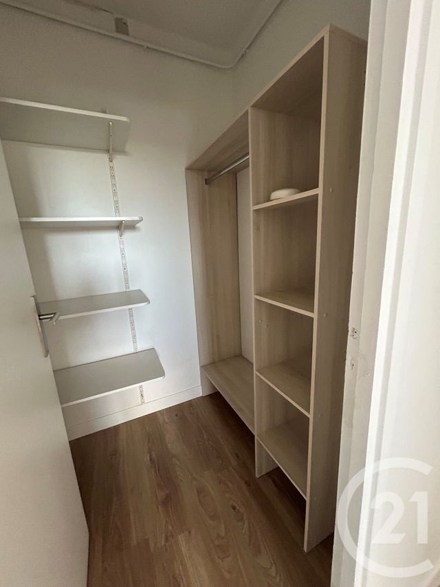 Appartement 4 pièces à louer - 4 pièces - 80.93 m2 - AVON - 77 - ILE-DE-FRANCE - Century 21 Agence Babut
