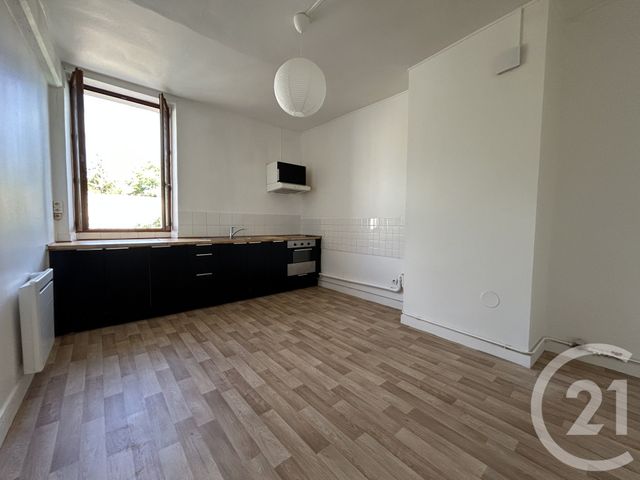 Appartement 2 pièces à louer - 2 pièces - 39.82 m2 - FONTAINEBLEAU - 77 - ILE-DE-FRANCE - Century 21 Agence Babut
