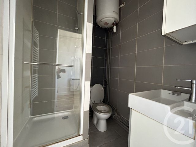 Appartement 2 pièces à louer - 2 pièces - 39.82 m2 - FONTAINEBLEAU - 77 - ILE-DE-FRANCE - Century 21 Agence Babut