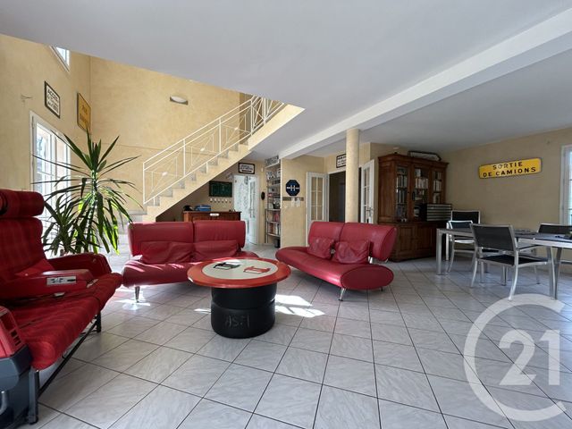 maison à vendre - 8 pièces - 185.0 m2 - VULAINES SUR SEINE - 77 - ILE-DE-FRANCE - Century 21 Agence Babut