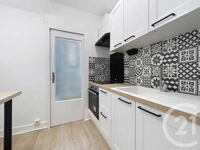 Appartement 2 pièces à louer - 2 pièces - 47.88 m2 - FONTAINEBLEAU - 77 - ILE-DE-FRANCE - Century 21 Agence Babut