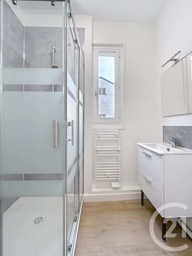 Appartement 2 pièces à louer - 2 pièces - 47.88 m2 - FONTAINEBLEAU - 77 - ILE-DE-FRANCE - Century 21 Agence Babut