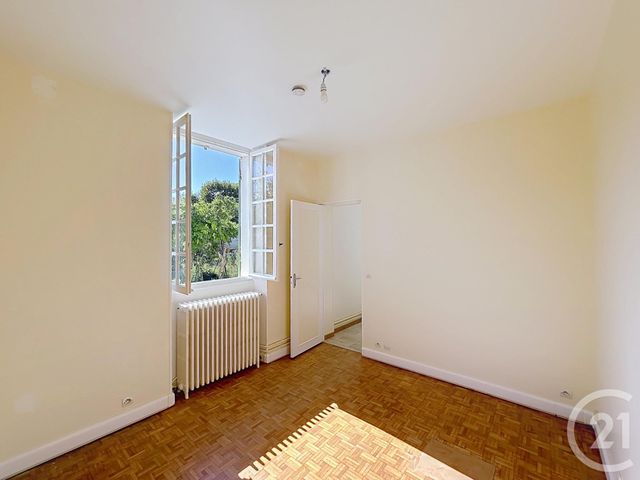 Appartement 2 pièces à vendre - 2 pièces - 35.51 m2 - AVON - 77 - ILE-DE-FRANCE - Century 21 Agence Babut