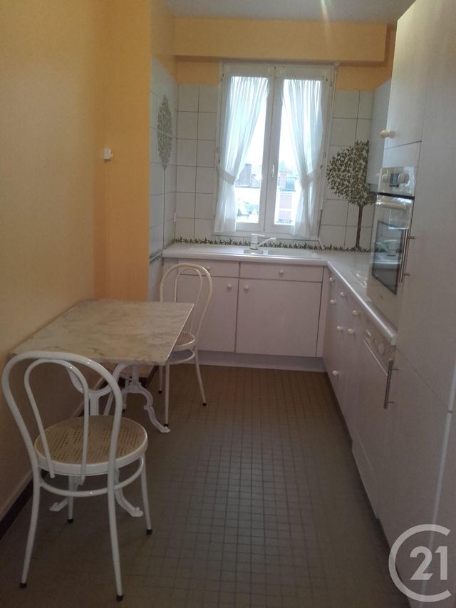 Appartement 3 pièces à louer - 3 pièces - 68.64 m2 - FONTAINEBLEAU - 77 - ILE-DE-FRANCE - Century 21 Agence Babut