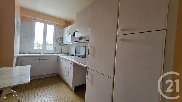 Appartement 3 pièces à louer - 3 pièces - 68.64 m2 - FONTAINEBLEAU - 77 - ILE-DE-FRANCE - Century 21 Agence Babut
