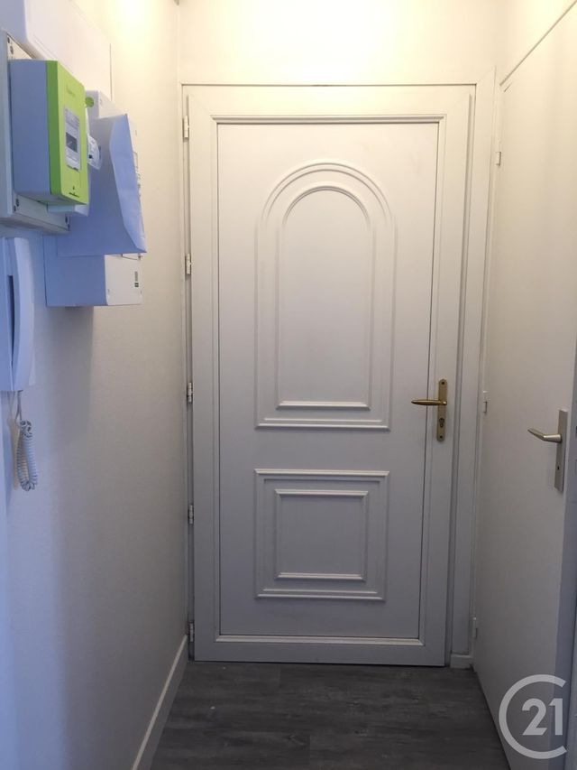 Appartement Studio à louer - 1 pièce - 26.31 m2 - AVON - 77 - ILE-DE-FRANCE - Century 21 Agence Babut