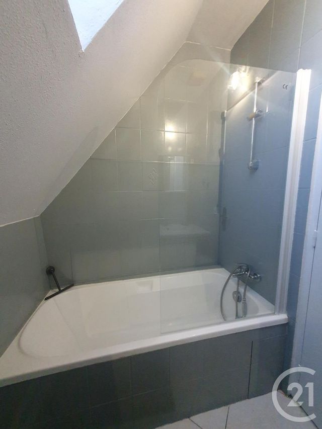 Appartement T1 à louer - 1 pièce - 36.67 m2 - AVON - 77 - ILE-DE-FRANCE - Century 21 Agence Babut