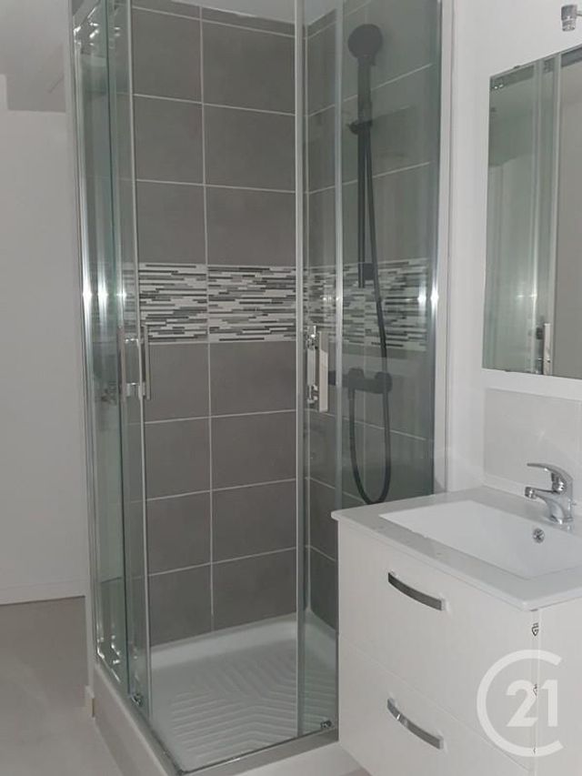 Appartement 3 pièces à louer - 3 pièces - 65.34 m2 - MELUN - 77 - ILE-DE-FRANCE - Century 21 Agence Babut