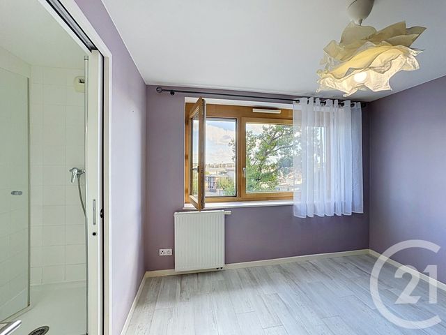 Appartement 4 pièces à vendre - 4 pièces - 79.59 m2 - FONTAINEBLEAU - 77 - ILE-DE-FRANCE - Century 21 Agence Babut