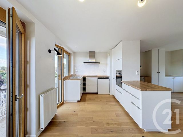 Appartement 4 pièces à vendre - 4 pièces - 79.59 m2 - FONTAINEBLEAU - 77 - ILE-DE-FRANCE - Century 21 Agence Babut