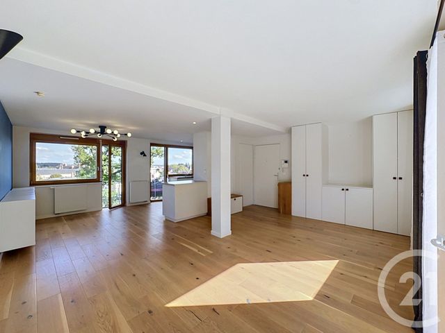 Appartement 4 pièces à vendre - 4 pièces - 79.59 m2 - FONTAINEBLEAU - 77 - ILE-DE-FRANCE - Century 21 Agence Babut