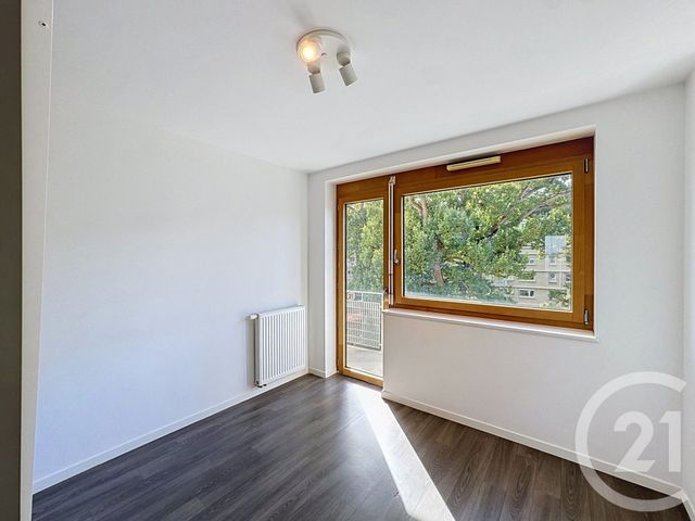 Appartement 4 pièces à vendre - 4 pièces - 79.59 m2 - FONTAINEBLEAU - 77 - ILE-DE-FRANCE - Century 21 Agence Babut