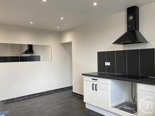 Appartement 2 pièces à louer - 2 pièces - 48.74 m2 - AVON - 77 - ILE-DE-FRANCE - Century 21 Agence Babut