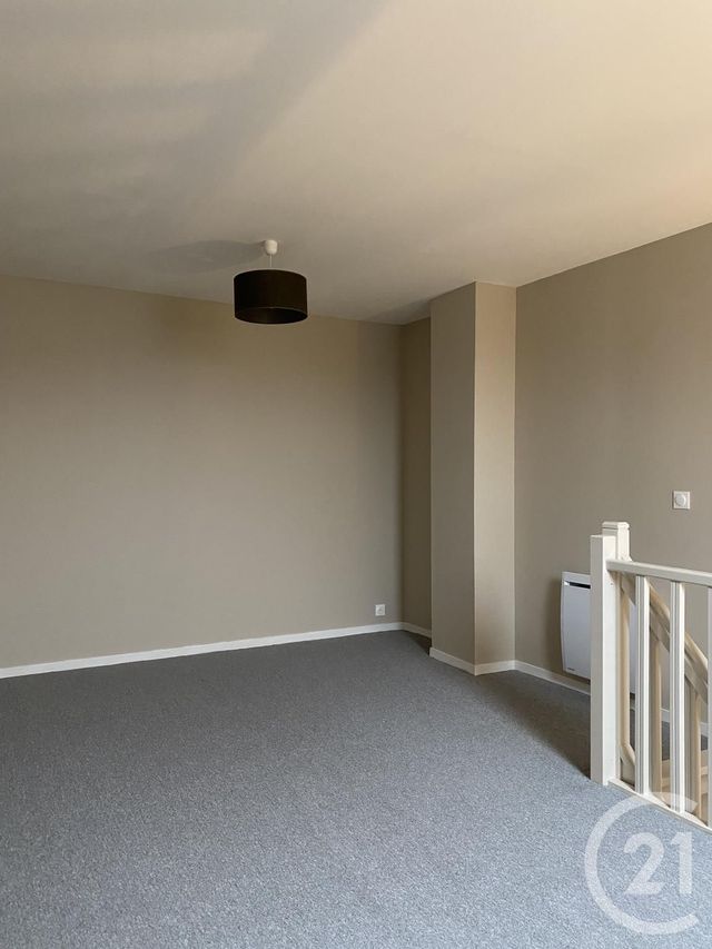 Appartement 2 pièces à louer - 2 pièces - 34.85 m2 - FONTAINEBLEAU - 77 - ILE-DE-FRANCE - Century 21 Agence Babut