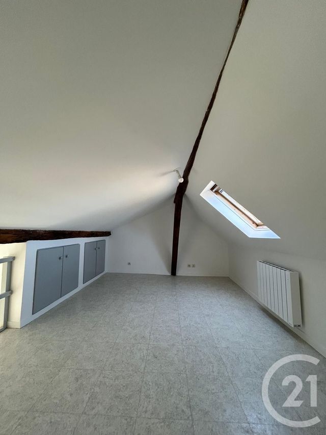 Appartement Studio à louer - 1 pièce - 20.79 m2 - MELUN - 77 - ILE-DE-FRANCE - Century 21 Agence Babut