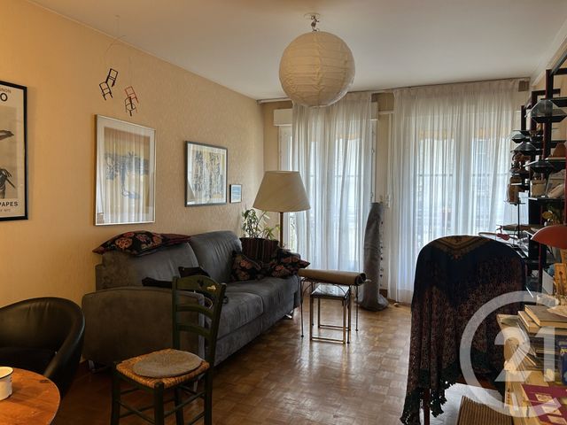 Appartement 2 pièces à louer - 2 pièces - 43.35 m2 - FONTAINEBLEAU - 77 - ILE-DE-FRANCE - Century 21 Agence Babut