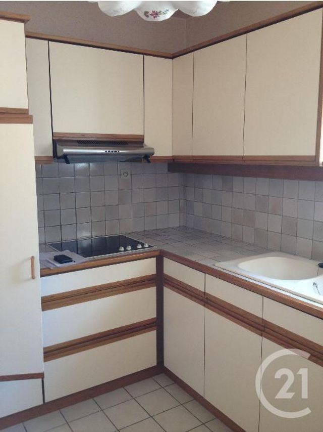 Appartement 2 pièces à louer - 2 pièces - 43.35 m2 - FONTAINEBLEAU - 77 - ILE-DE-FRANCE - Century 21 Agence Babut