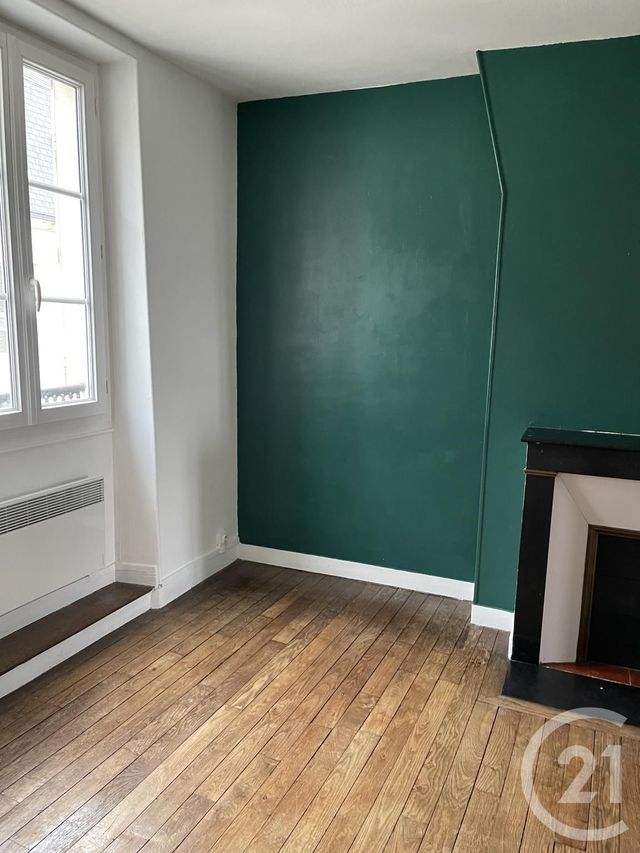 Appartement 2 pièces à louer - 2 pièces - 49.56 m2 - FONTAINEBLEAU - 77 - ILE-DE-FRANCE - Century 21 Agence Babut