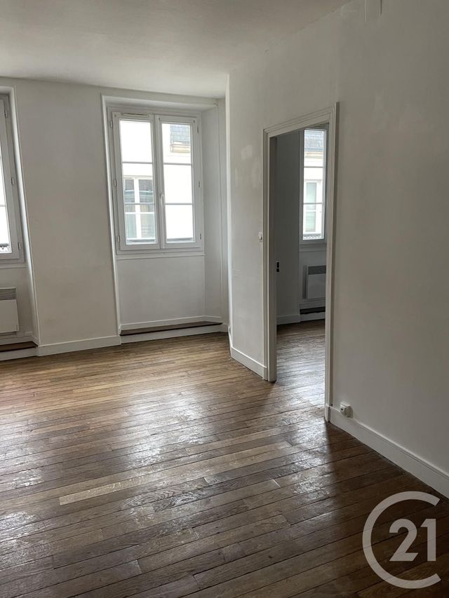Appartement 2 pièces à louer - 2 pièces - 49.56 m2 - FONTAINEBLEAU - 77 - ILE-DE-FRANCE - Century 21 Agence Babut
