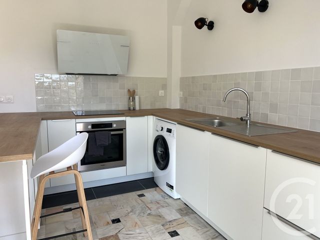 Appartement 3 pièces à louer - 3 pièces - 60.02 m2 - AVON - 77 - ILE-DE-FRANCE - Century 21 Agence Babut